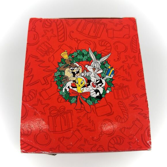 Warner Bros Looney Tunes NYC Taxi Yellow Cab Christmas Ornament 2000 RARE Bugs - Picture 13 of 15